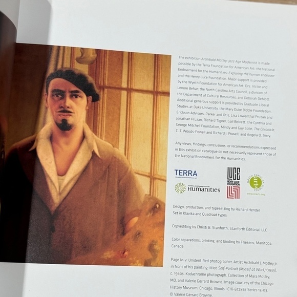 Art Gallery Exhibit Book Set, Set of 2 Collector Edition Art Books - Picture 12 of 16